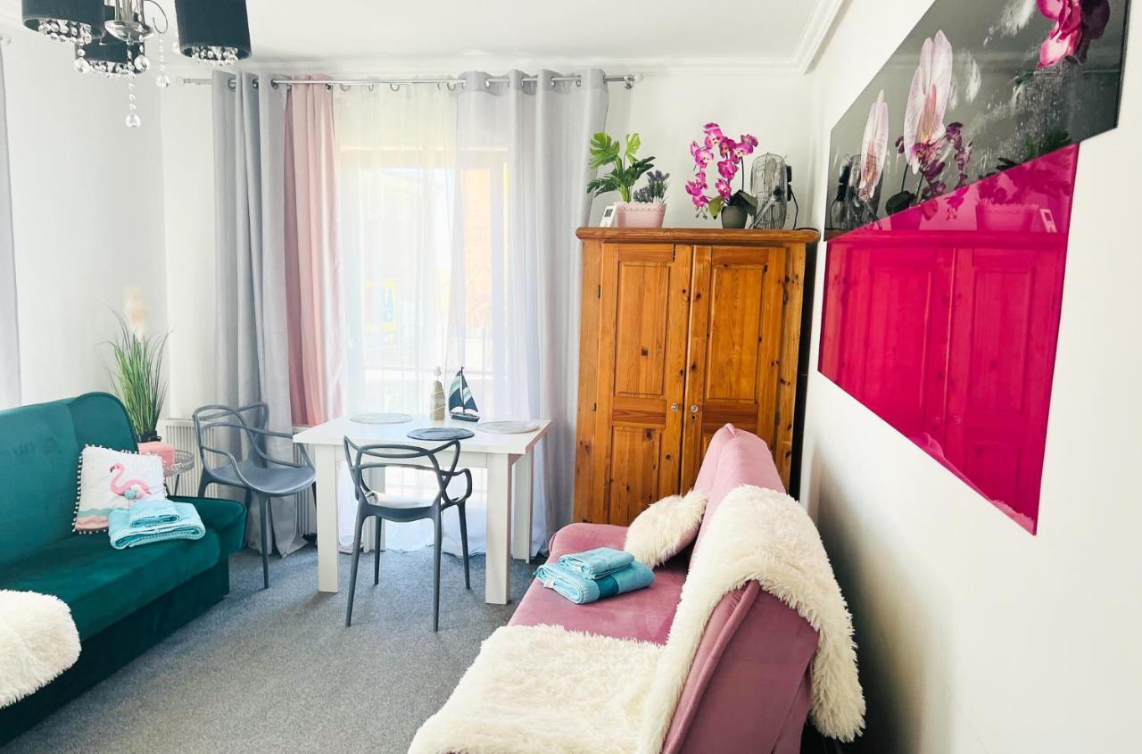 فندق كاميين بومورسكيفي  Marina House المظهر الخارجي الصورة