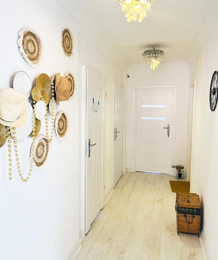 فندق كاميين بومورسكيفي  Marina House المظهر الخارجي الصورة